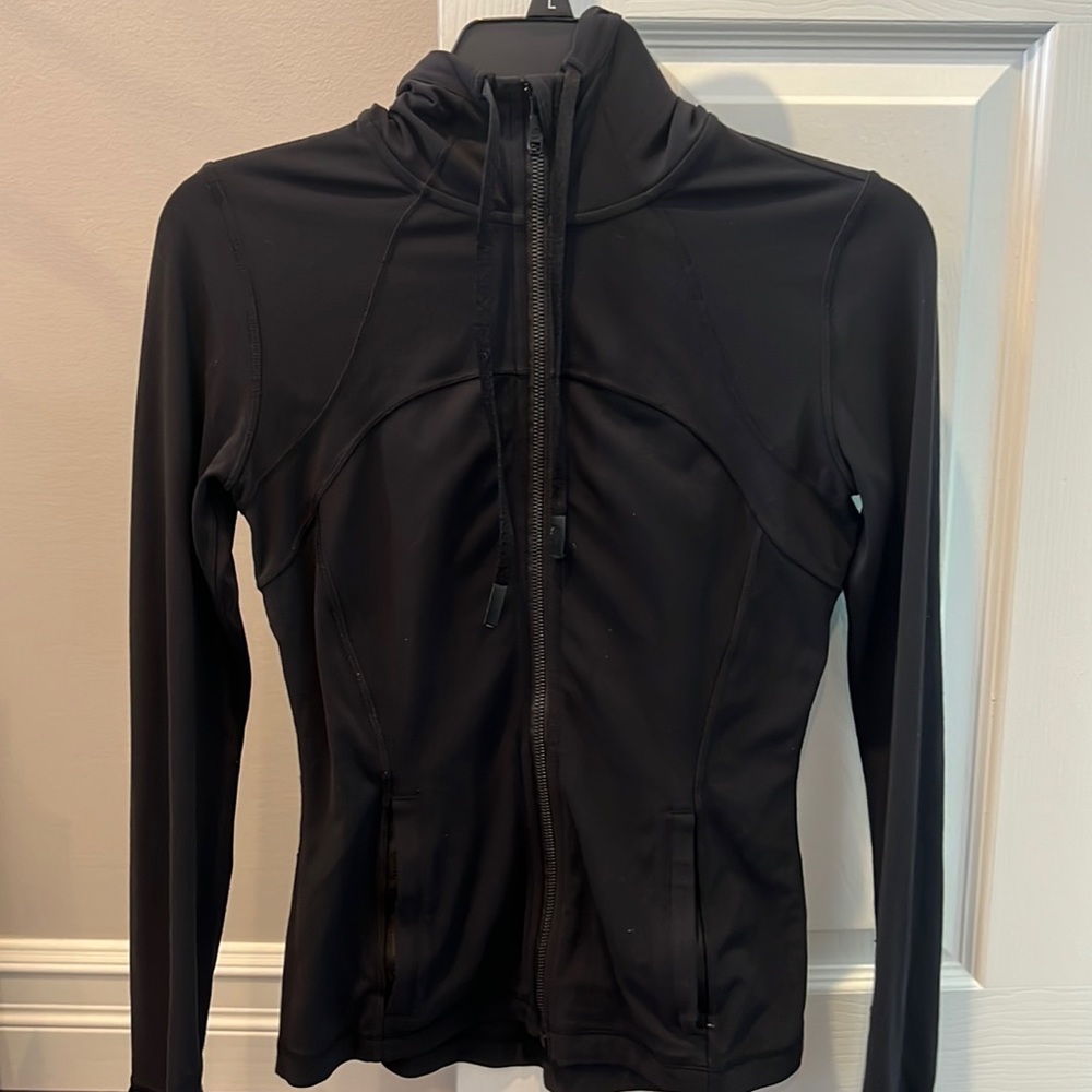 lululemon on the move jacket
